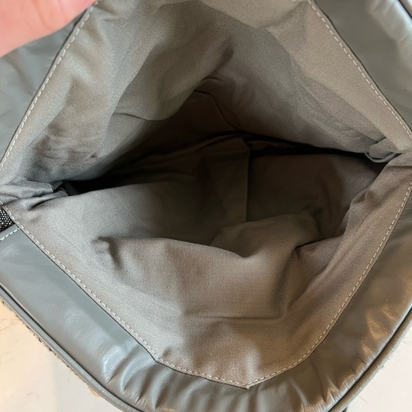 Vintage Annie of California Textile Wristlet Clutch with Hinge Closure - Picture 12 of 16